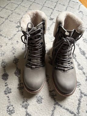 Royal Canadian women’s winter boots (Lethbridge style)
